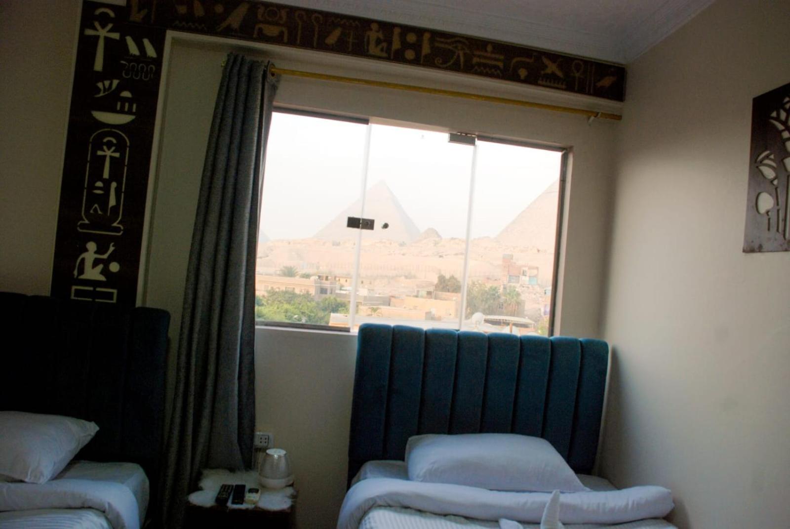 Pyramids Show Hotel Kafret el-Gabal Extérieur photo
