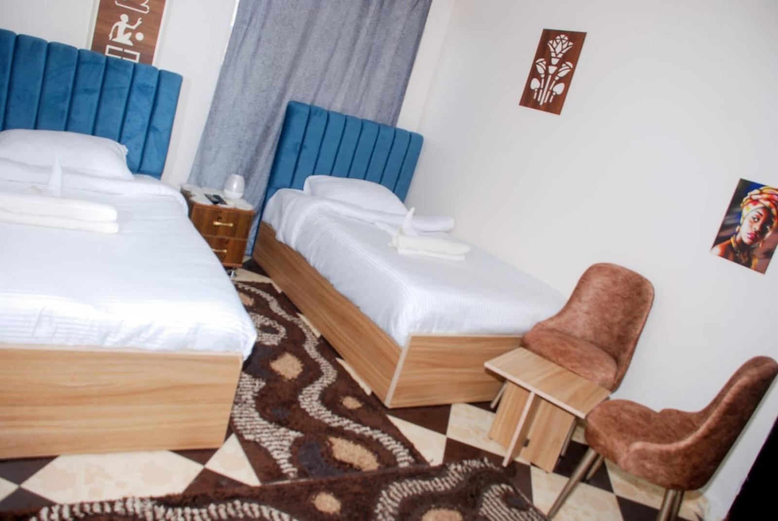 Pyramids Show Hotel Kafret el-Gabal Extérieur photo