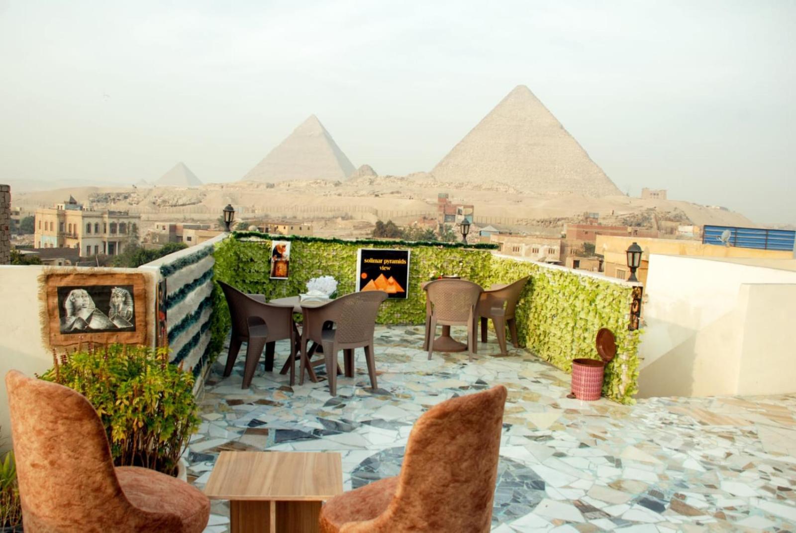 Pyramids Show Hotel Kafret el-Gabal Extérieur photo