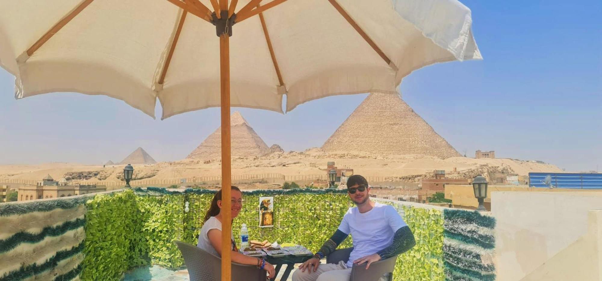 Pyramids Show Hotel Kafret el-Gabal Extérieur photo